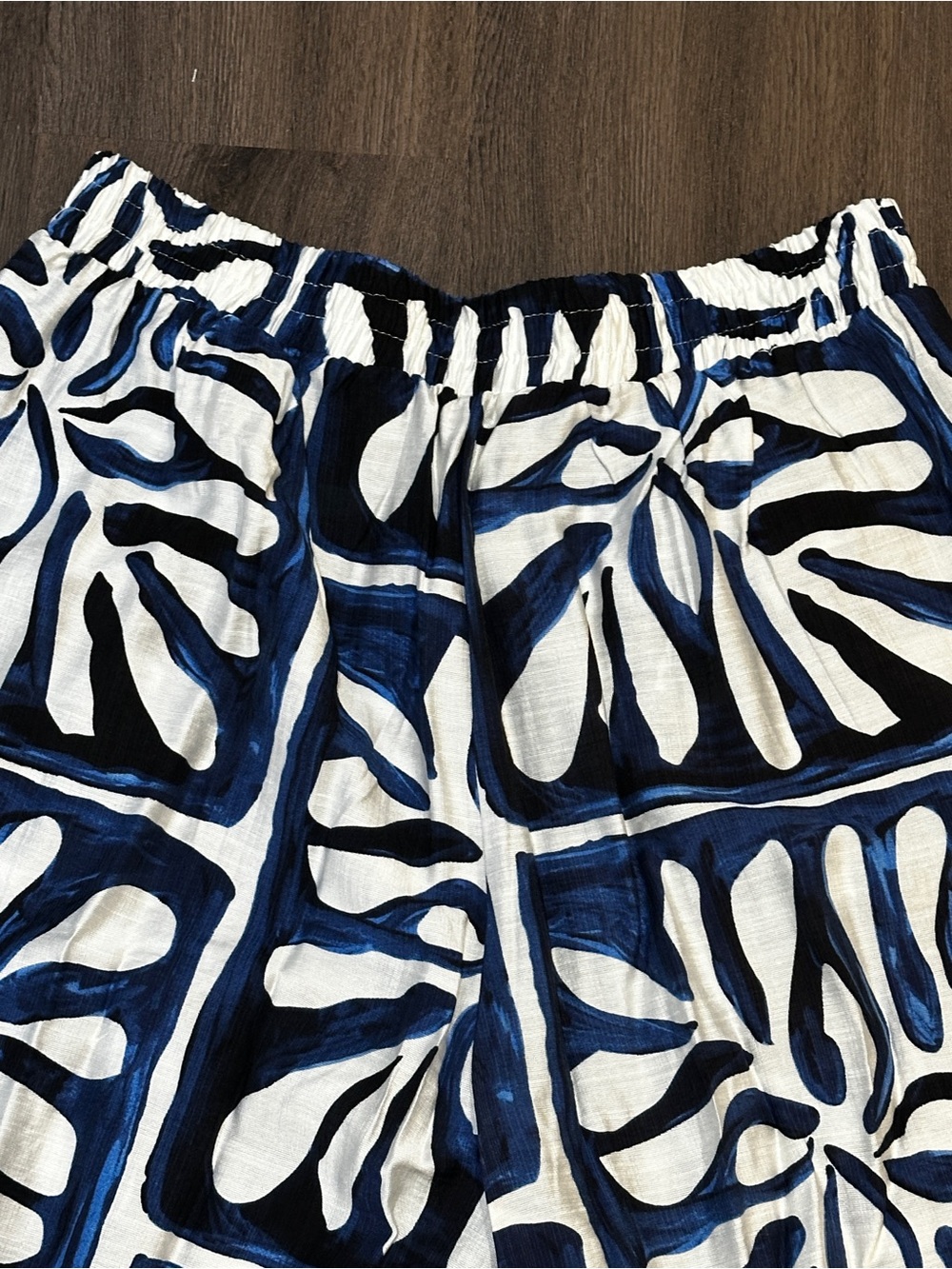 NWT Blue White Tropical Print Wide Leg Resort Pants XL Coastal Vacation - Picture 9 of 9